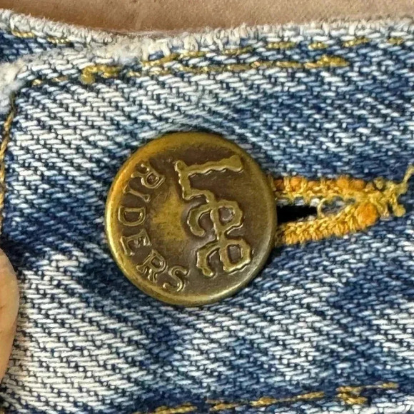 LF Furst of A Kind High Rise Denim Shorts LEE Distressed Festival Jean Size 28 - Picture 2 of 5